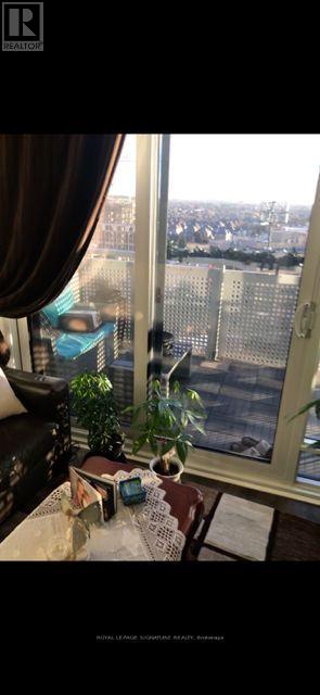 708 - 2520 Eglinton Avenue, Mississauga, Ontario  L5M 0Y4 - Photo 2 - W12581132