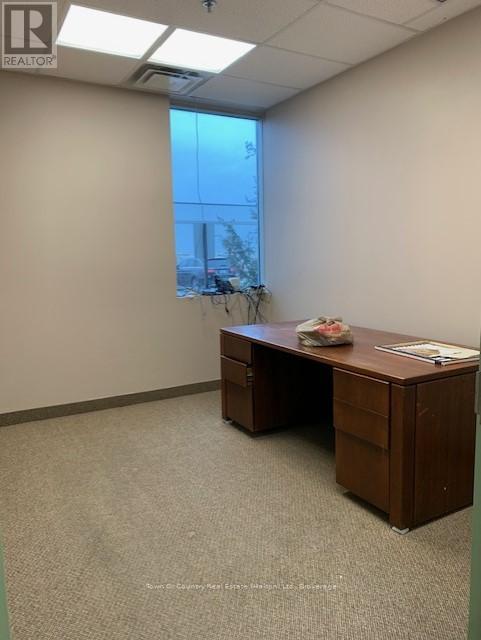 7a - 19 Brownridge Road, Halton Hills, Ontario L7G 0E2 - Photo 4 - W12581190