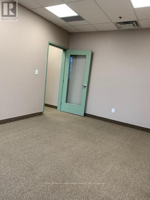 7a - 19 Brownridge Road, Halton Hills, Ontario L7G 0E2 - Photo 5 - W12581190