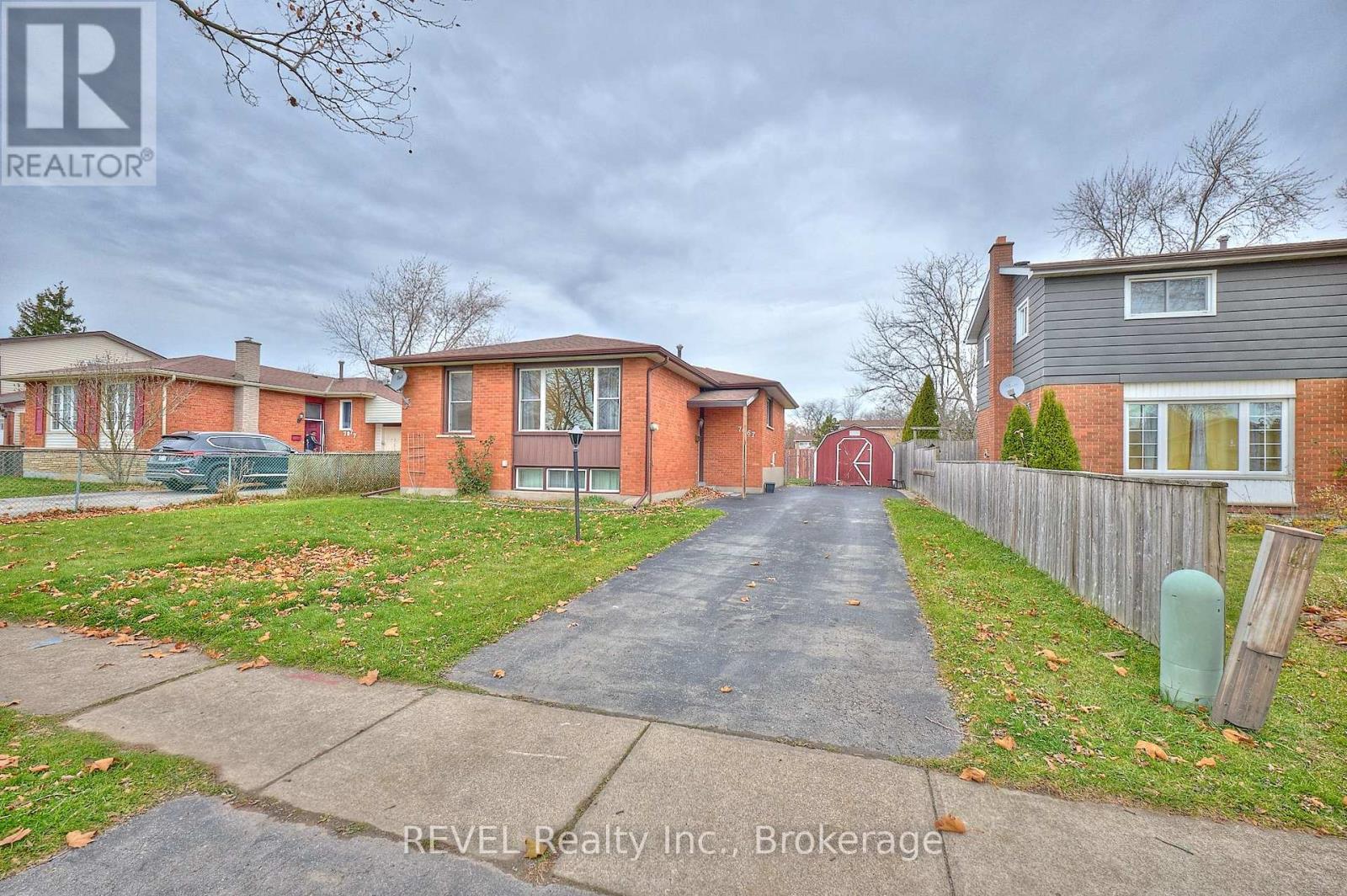 7067 Centennial Street, Niagara Falls, Ontario  L2G 2Z2 - Photo 3 - X12581188