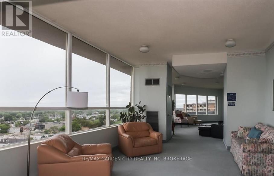 1110 - 7 Gale Crescent, St. Catharines, Ontario  L2R 7M8 - Photo 12 - X12581212