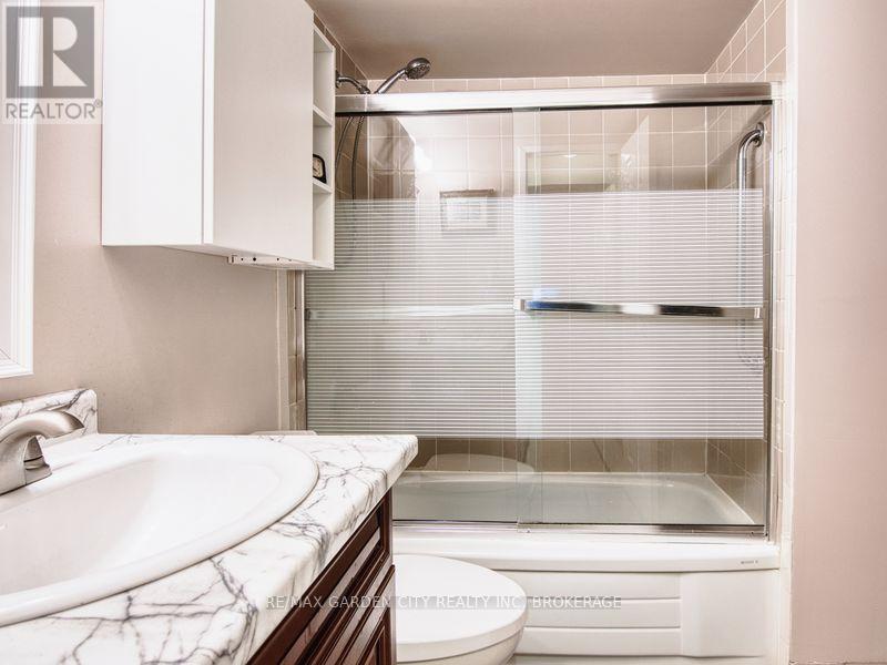 1110 - 7 Gale Crescent, St. Catharines, Ontario  L2R 7M8 - Photo 40 - X12581212