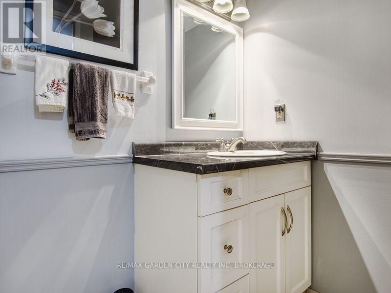 1110 - 7 Gale Crescent, St. Catharines, Ontario  L2R 7M8 - Photo 44 - X12581212