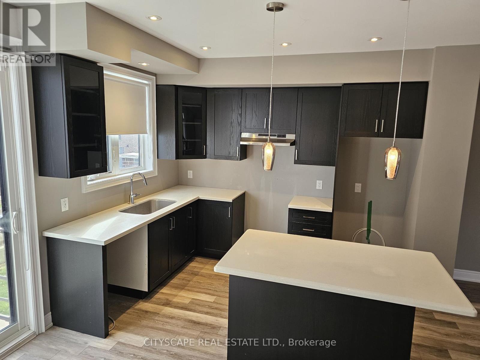 16 Waterview Lane, Grimsby, Ontario  L3M 0H2 - Photo 14 - X12581122