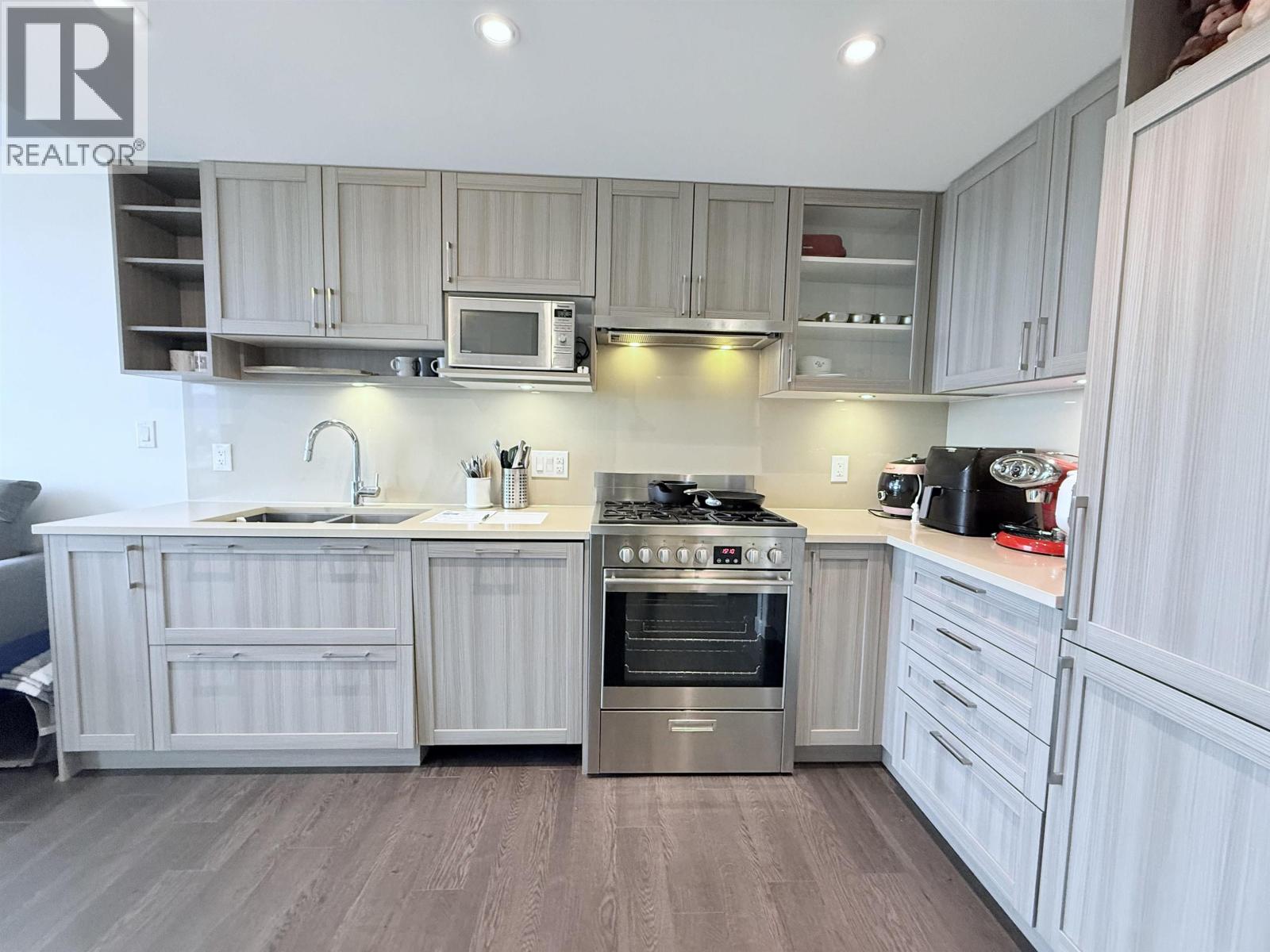 2101 5470 Ormidale Street, Vancouver, British Columbia  V5R 0G6 - Photo 13 - R3063102