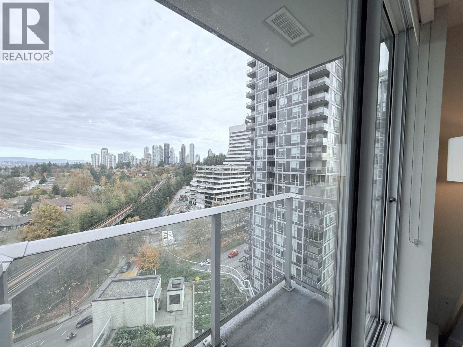 2101 5470 Ormidale Street, Vancouver, British Columbia  V5R 0G6 - Photo 17 - R3063102