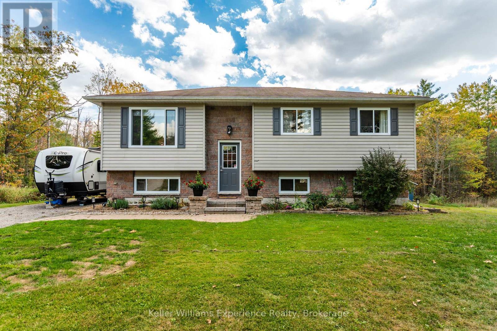 2891 BRADY DRIVE, Severn, Ontario