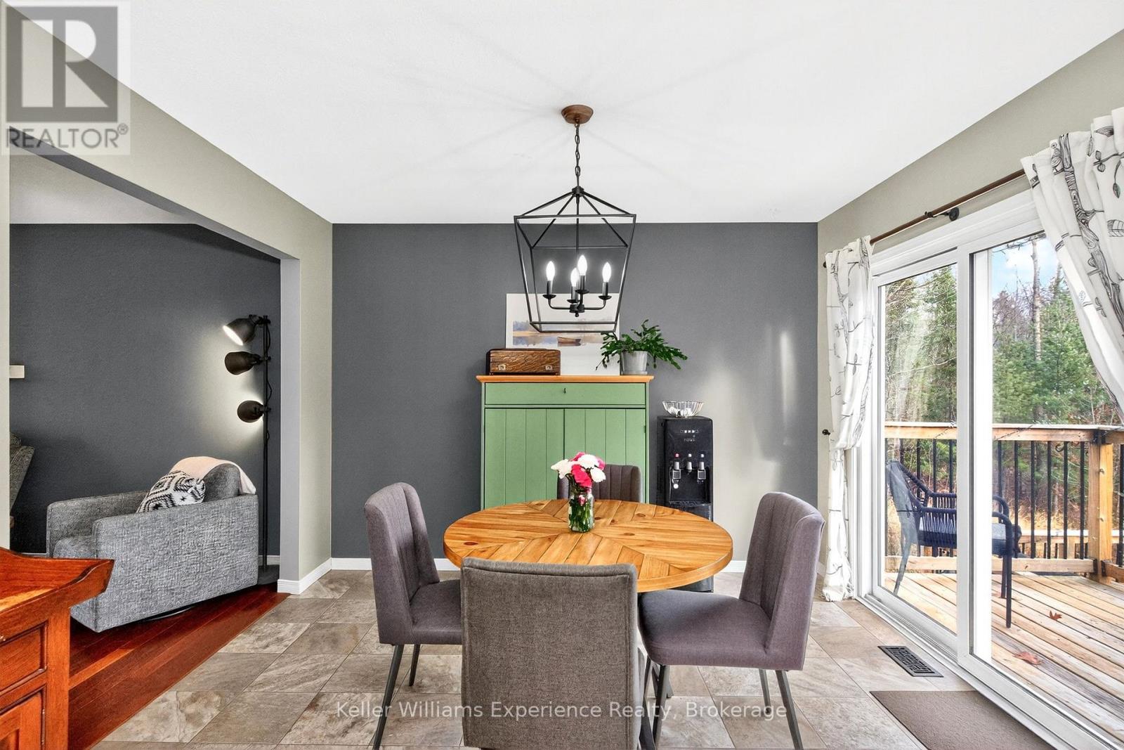 2891 Brady Drive, Severn, Ontario  P0E 1N0 - Photo 9 - S12581290