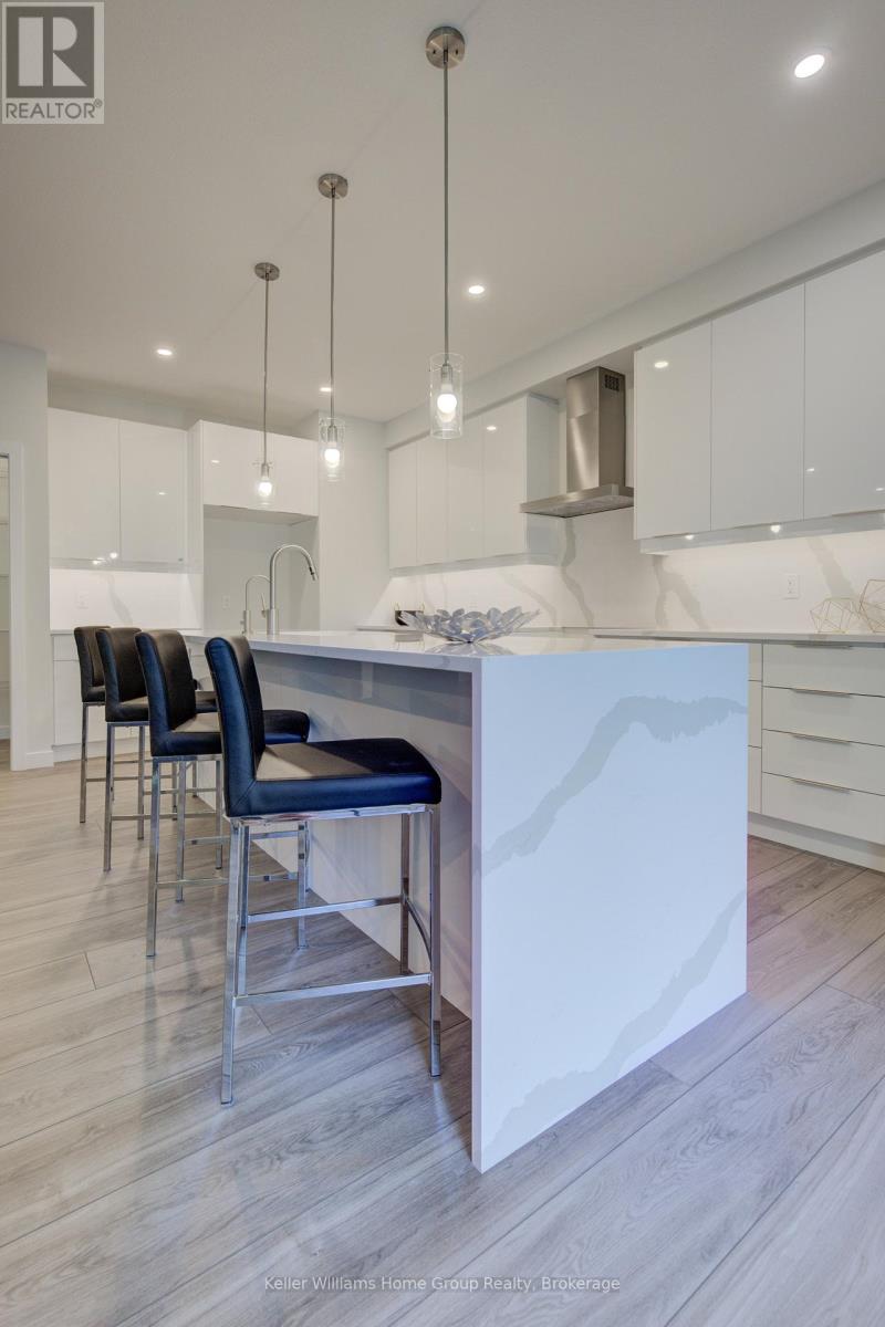 16 Nicholas Way, Guelph, Ontario  N1E 0T1 - Photo 15 - X12581366