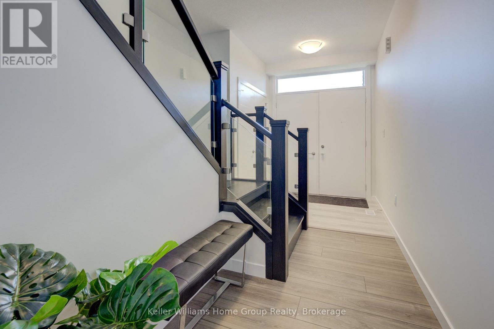 16 Nicholas Way, Guelph, Ontario  N1E 0T1 - Photo 3 - X12581366