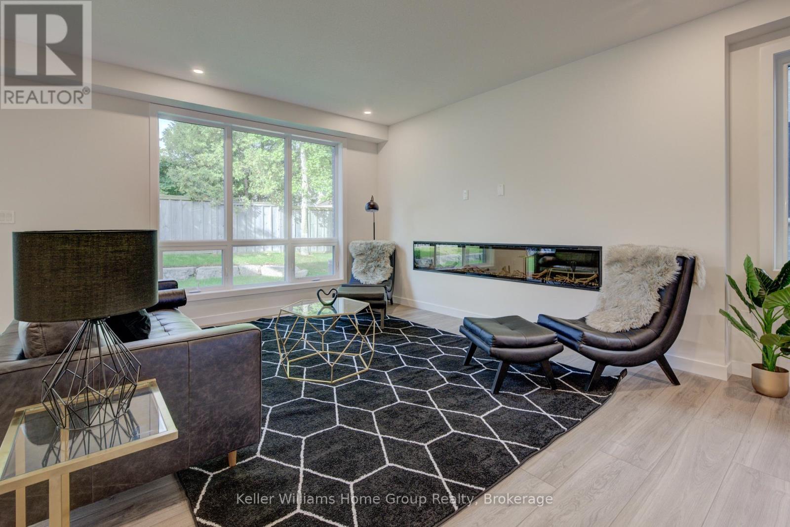 16 Nicholas Way, Guelph, Ontario  N1E 0T1 - Photo 5 - X12581366