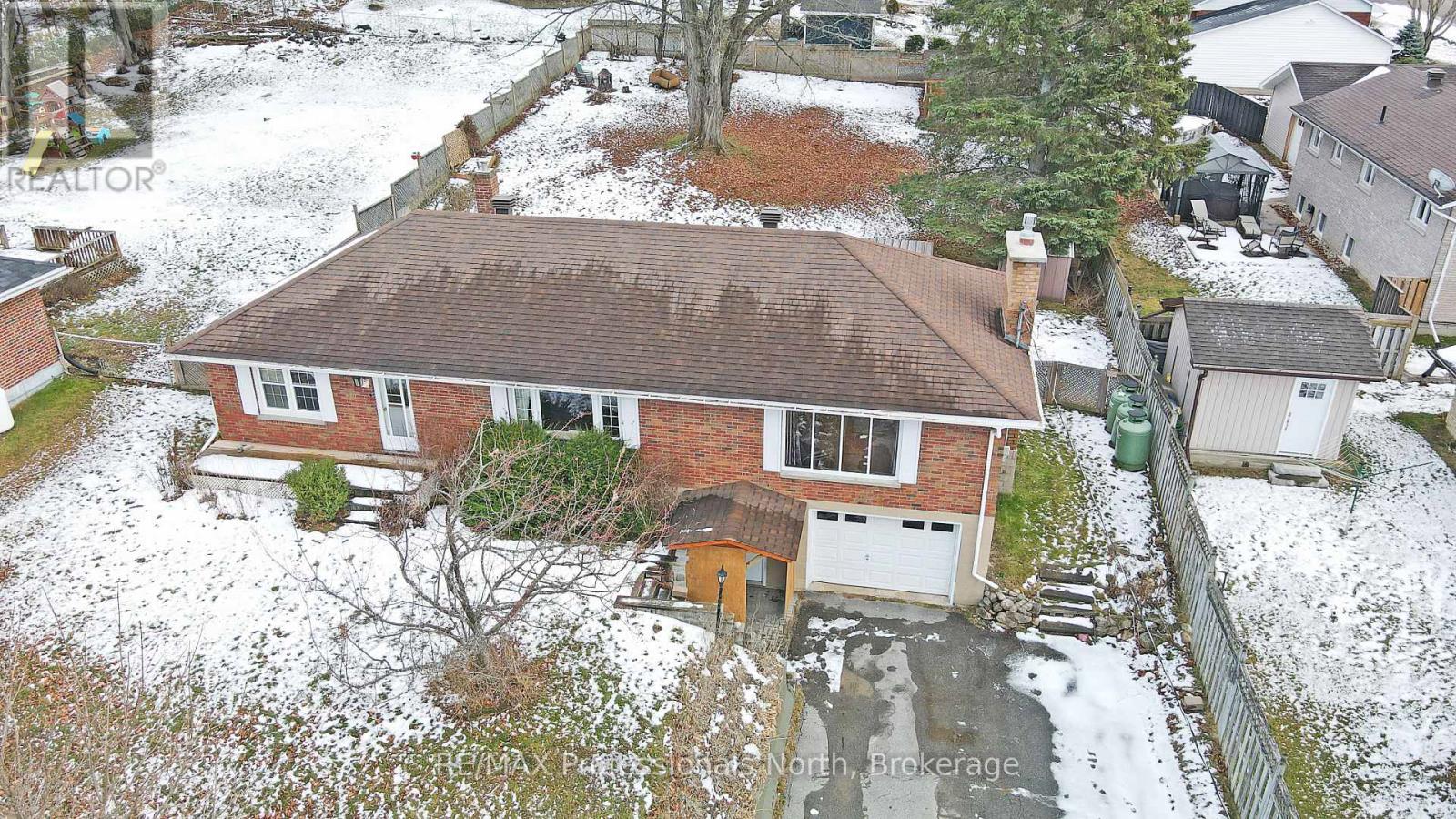 78 Maple Street, Bancroft, Ontario K0L 1C0 - Photo 2 - X12581438