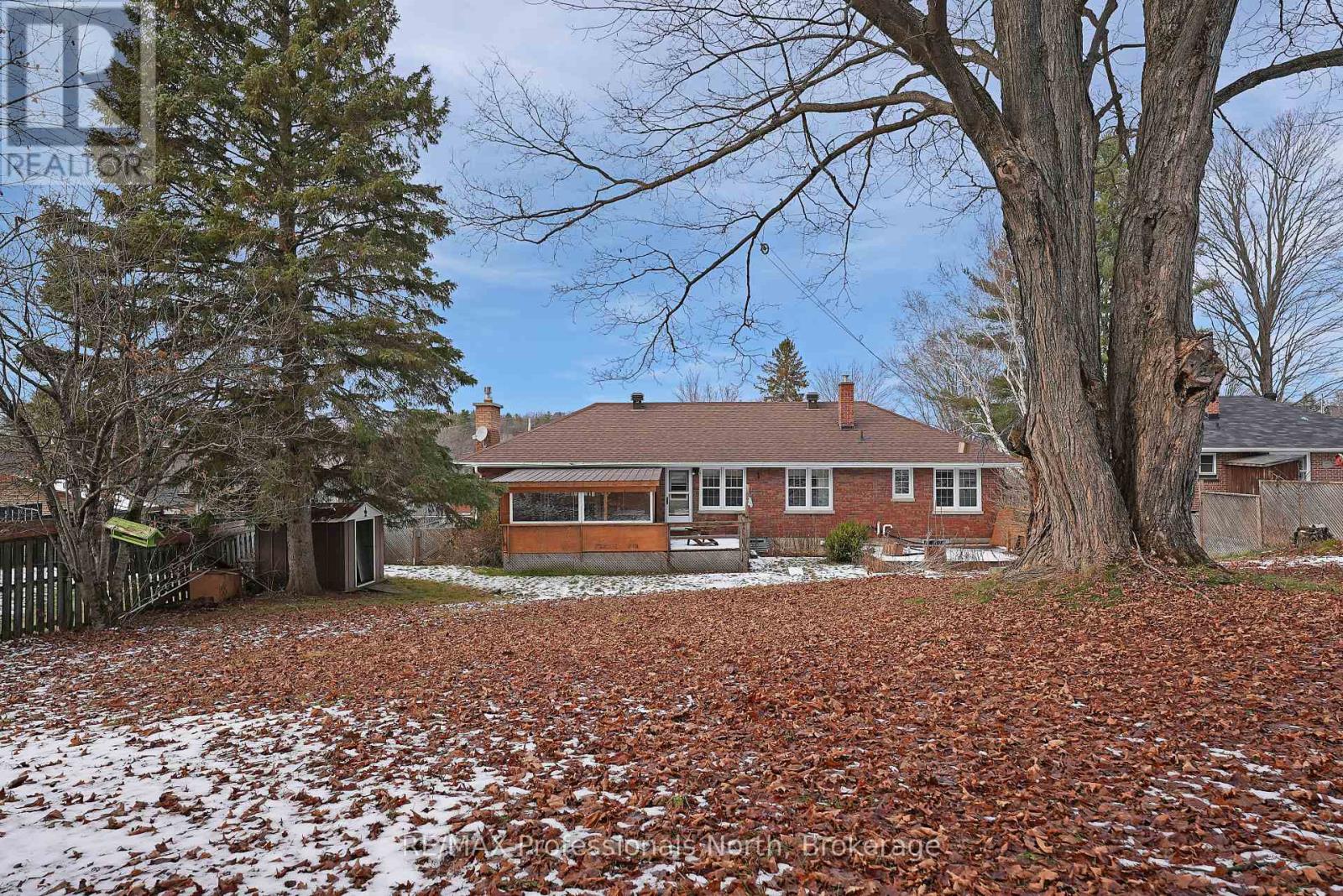 78 Maple Street, Bancroft, Ontario K0L 1C0 - Photo 35 - X12581438