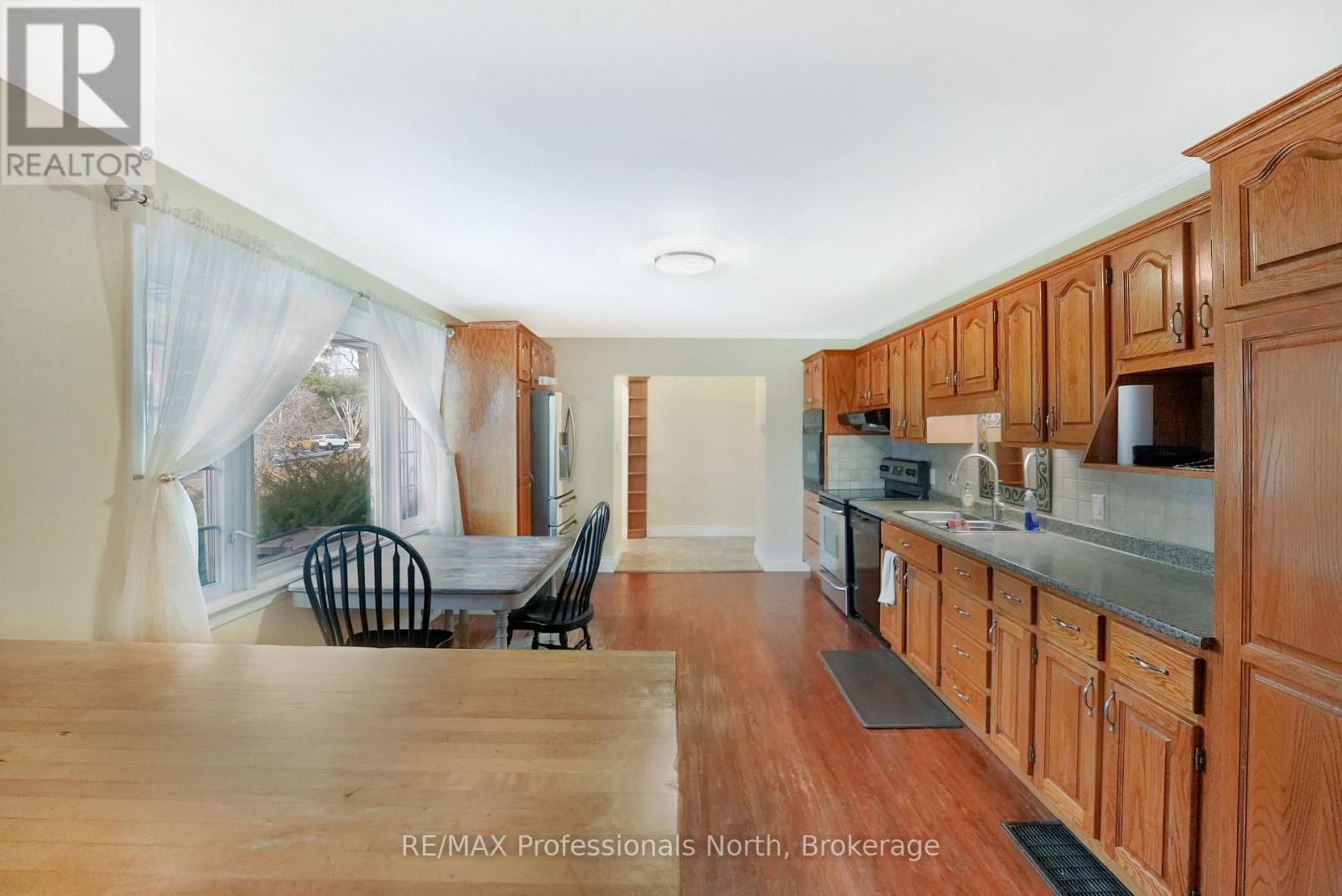 78 Maple Street, Bancroft, Ontario K0L 1C0 - Photo 5 - X12581438