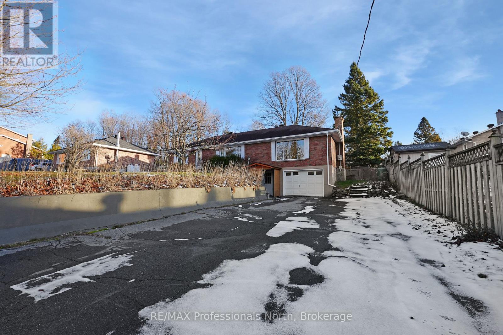 78 Maple Street, Bancroft, Ontario K0L 1C0 - Photo 8 - X12581438