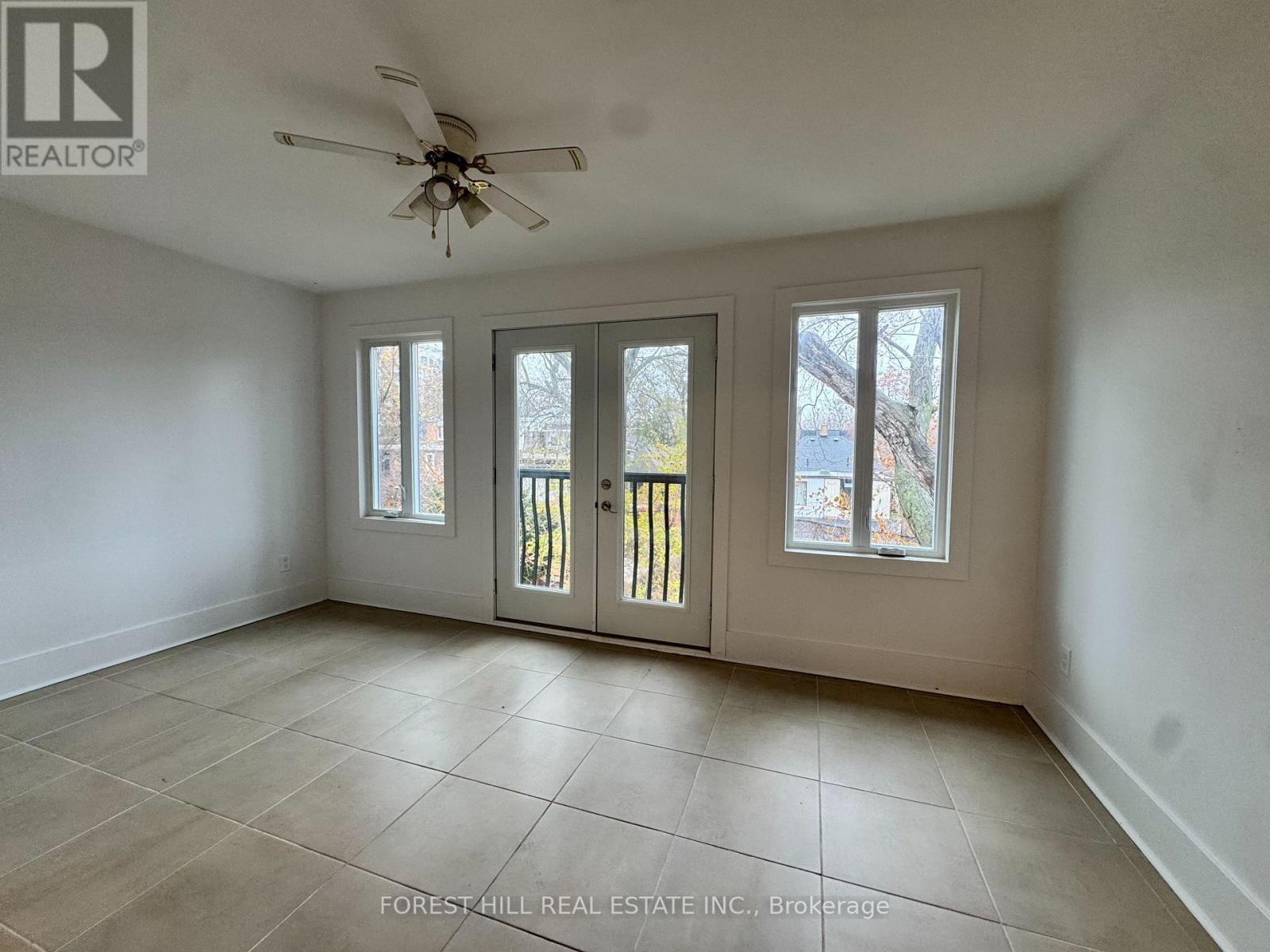 2 - 1077 BATHURST STREET Toronto (Annex), ON M5R 3G8