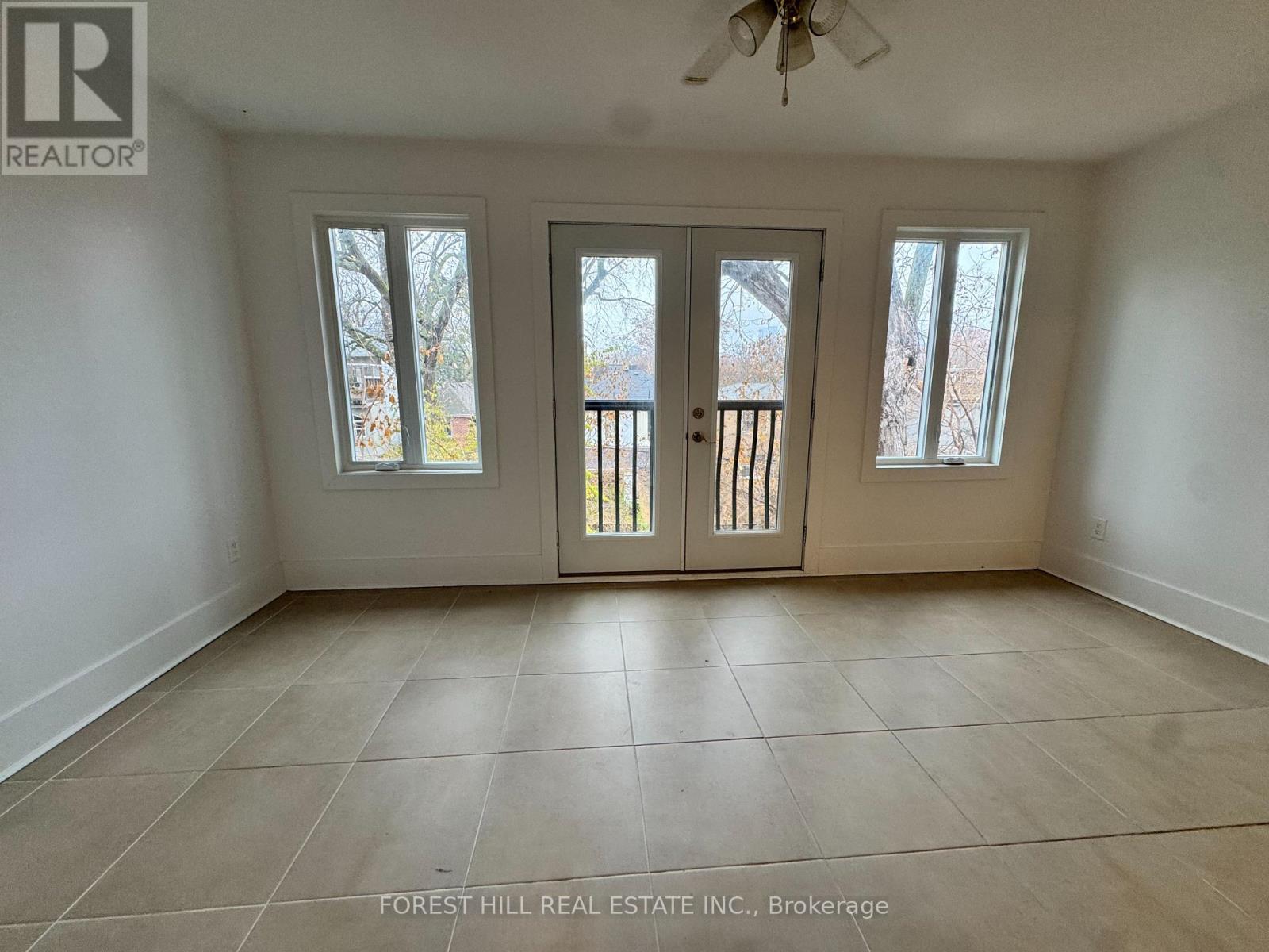 2 - 1077 BATHURST STREET Toronto (Annex), ON M5R 3G8