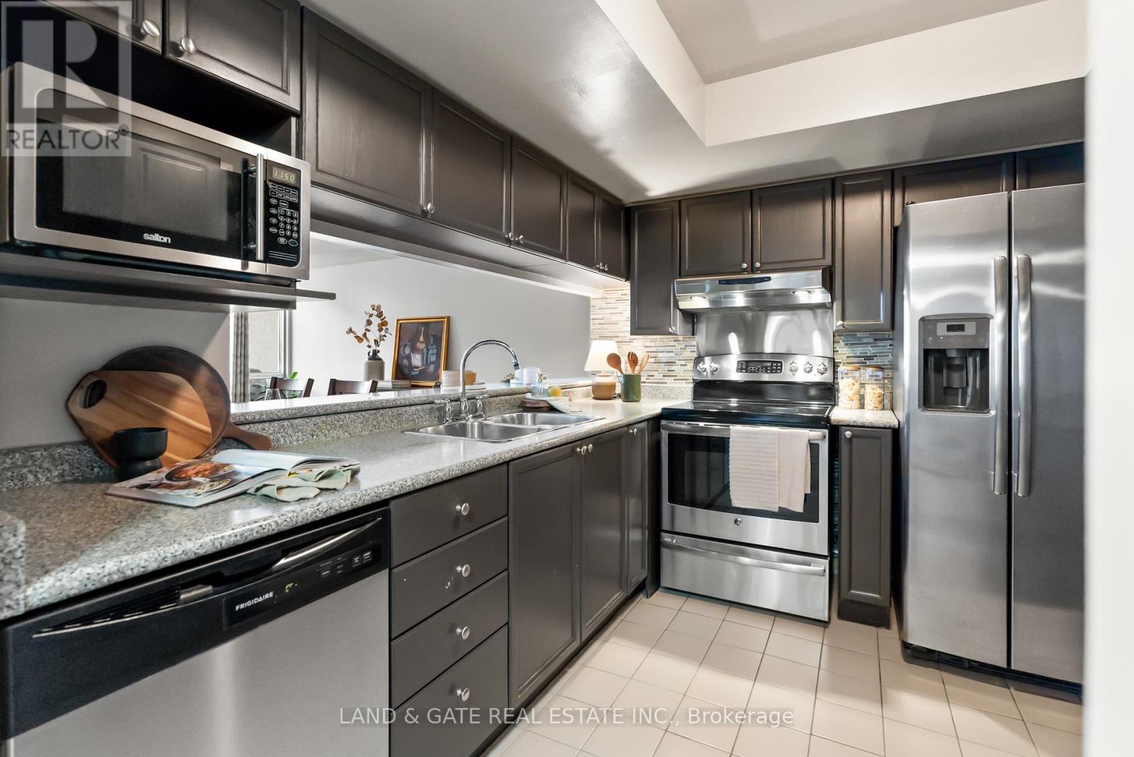 112 - 25 Cumberland Lane, Ajax, Ontario  L1S 7K1 - Photo 13 - E12342433