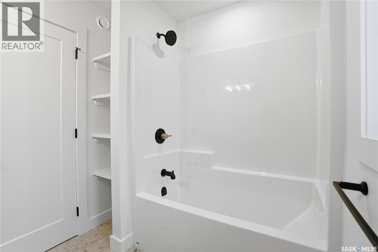 147 Cockroft Manor, Saskatoon, Saskatchewan  S7V 1Y4 - Photo 32 - SK024794