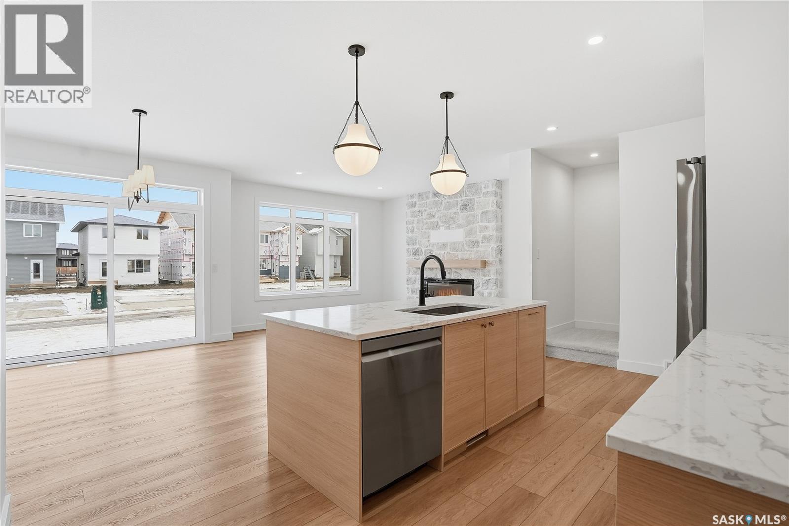 147 Cockroft Manor, Saskatoon, Saskatchewan  S7V 1Y4 - Photo 5 - SK024794