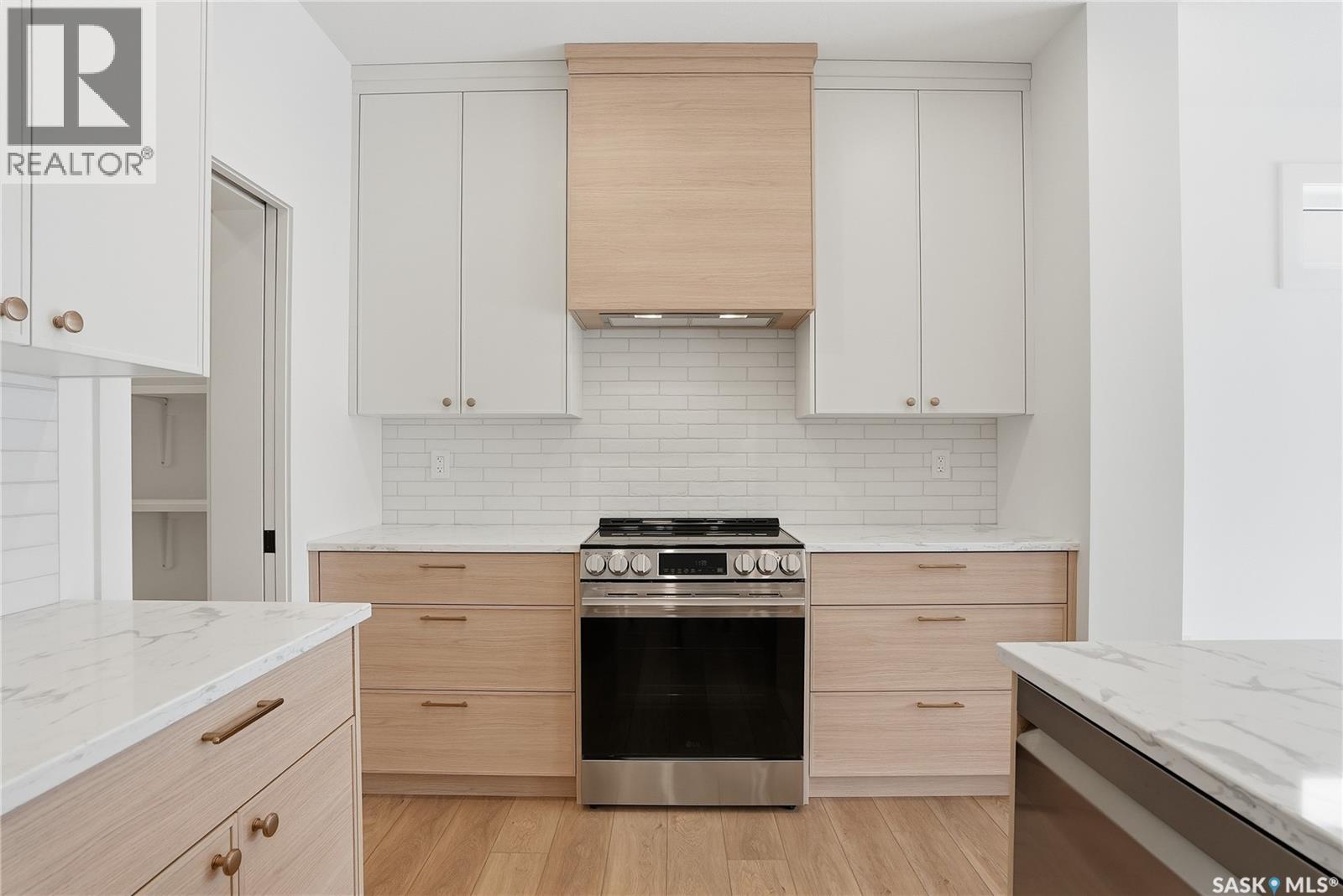 147 Cockroft Manor, Saskatoon, Saskatchewan  S7V 1Y4 - Photo 6 - SK024794