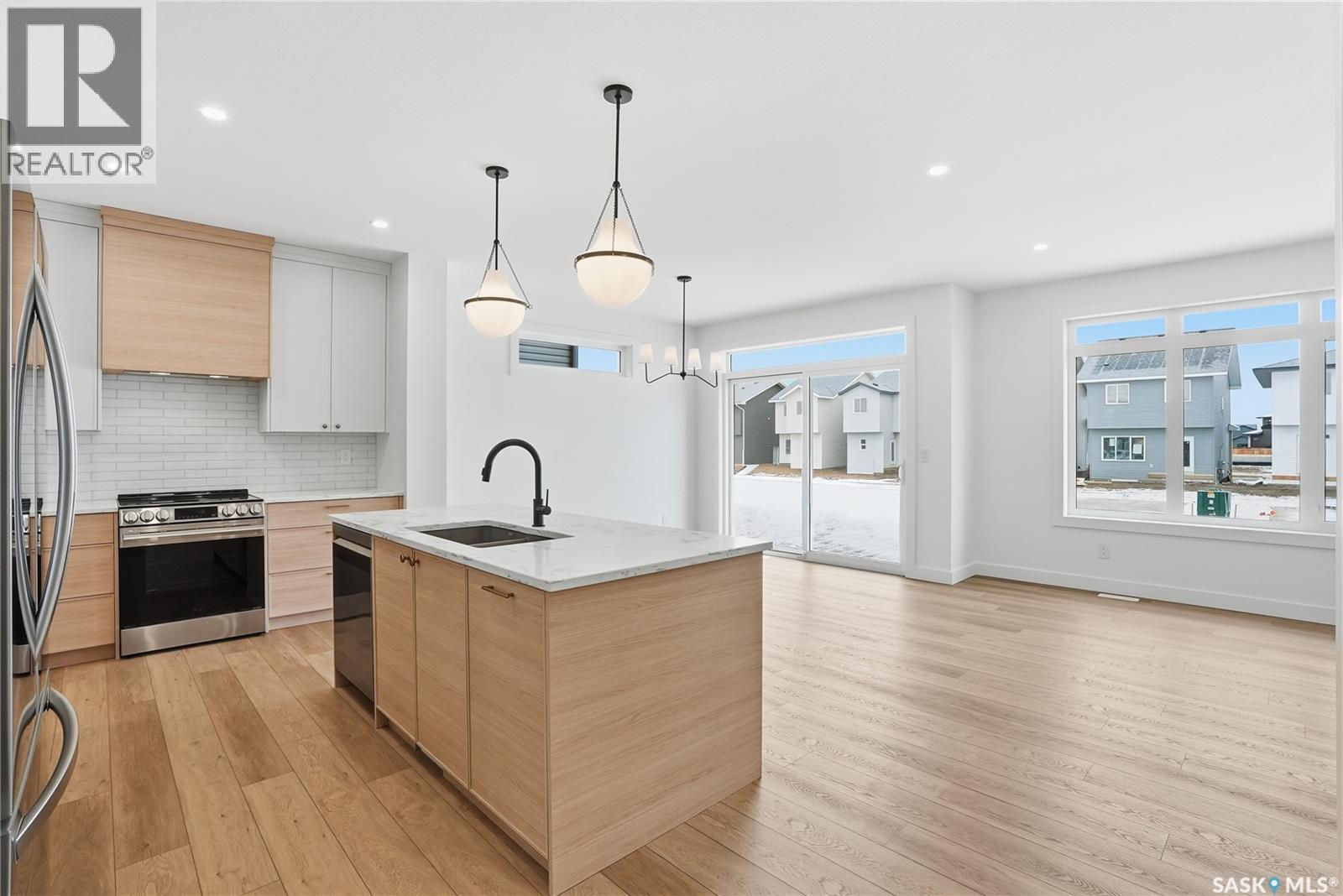 147 Cockroft Manor, Saskatoon, Saskatchewan  S7V 1Y4 - Photo 8 - SK024794