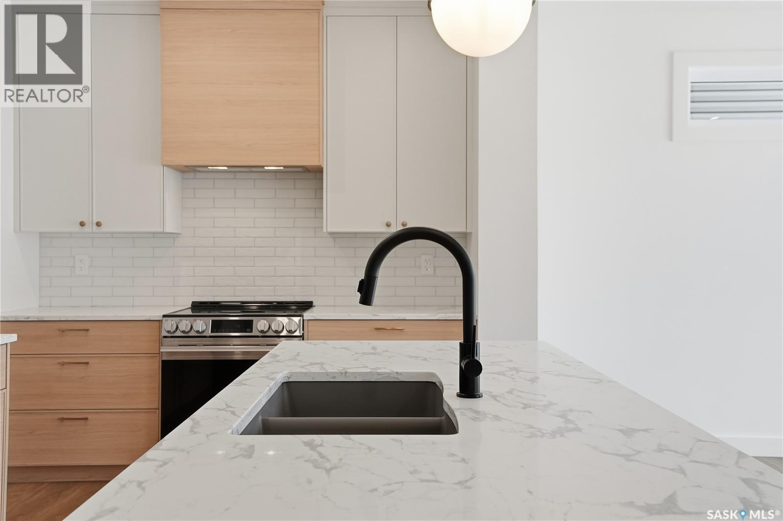 147 Cockroft Manor, Saskatoon, Saskatchewan  S7V 1Y4 - Photo 9 - SK024794