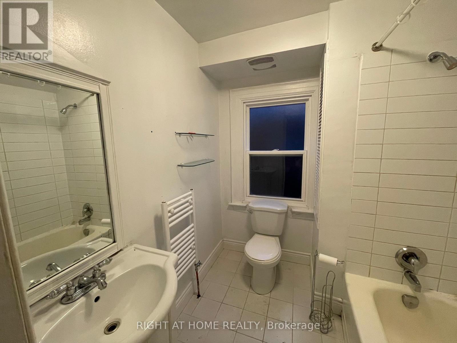 5 - 176 Spadina Road, Toronto, Ontario  M5R 2T8 - Photo 11 - C12581250
