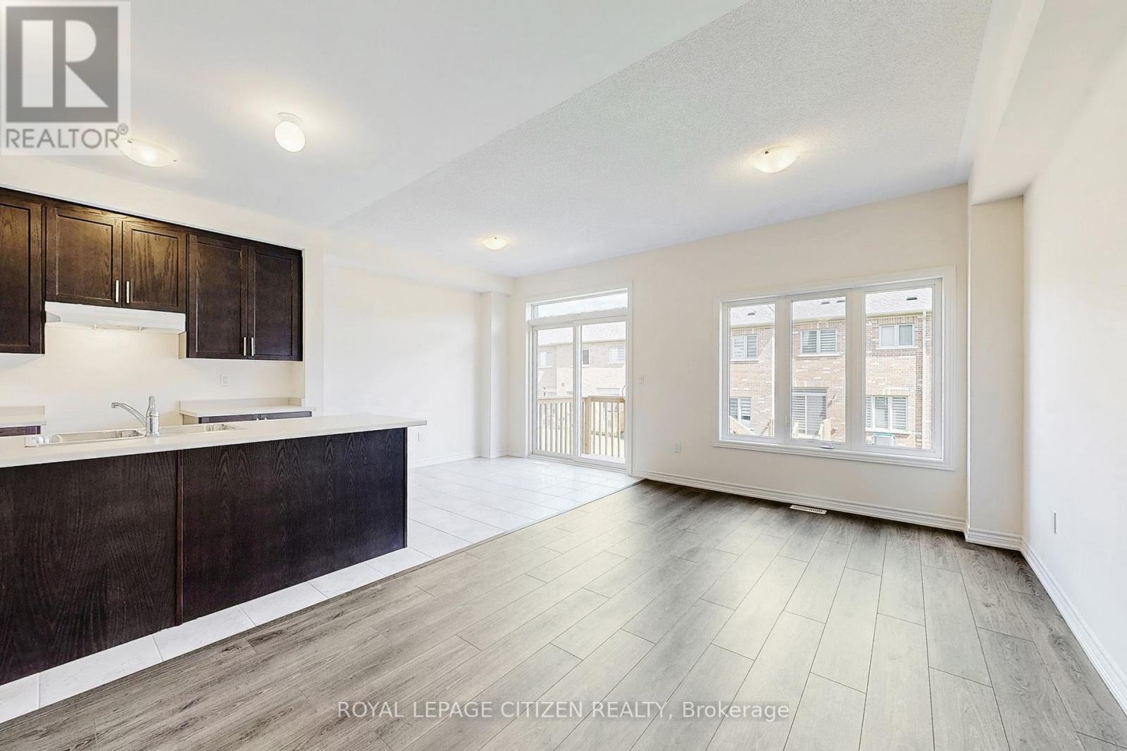 105 North Garden Boulevard, Scugog, Ontario  L9L 1B3 - Photo 6 - E12581276