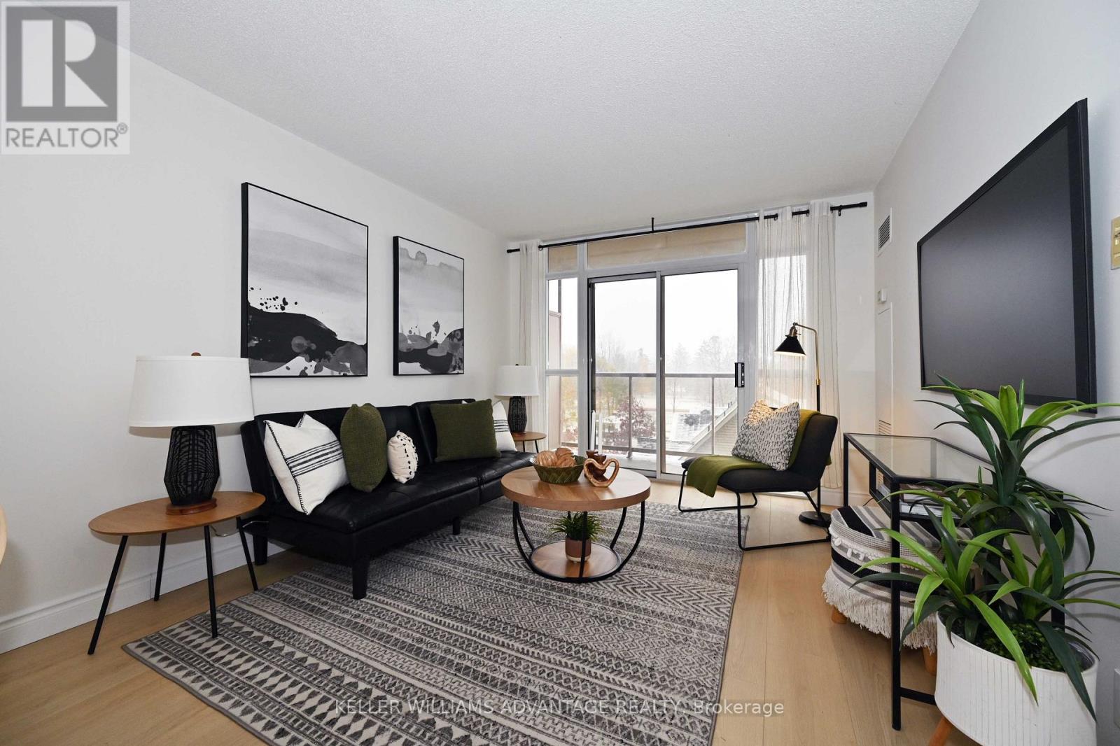 516 - 3650 KINGSTON ROAD, Toronto, Ontario