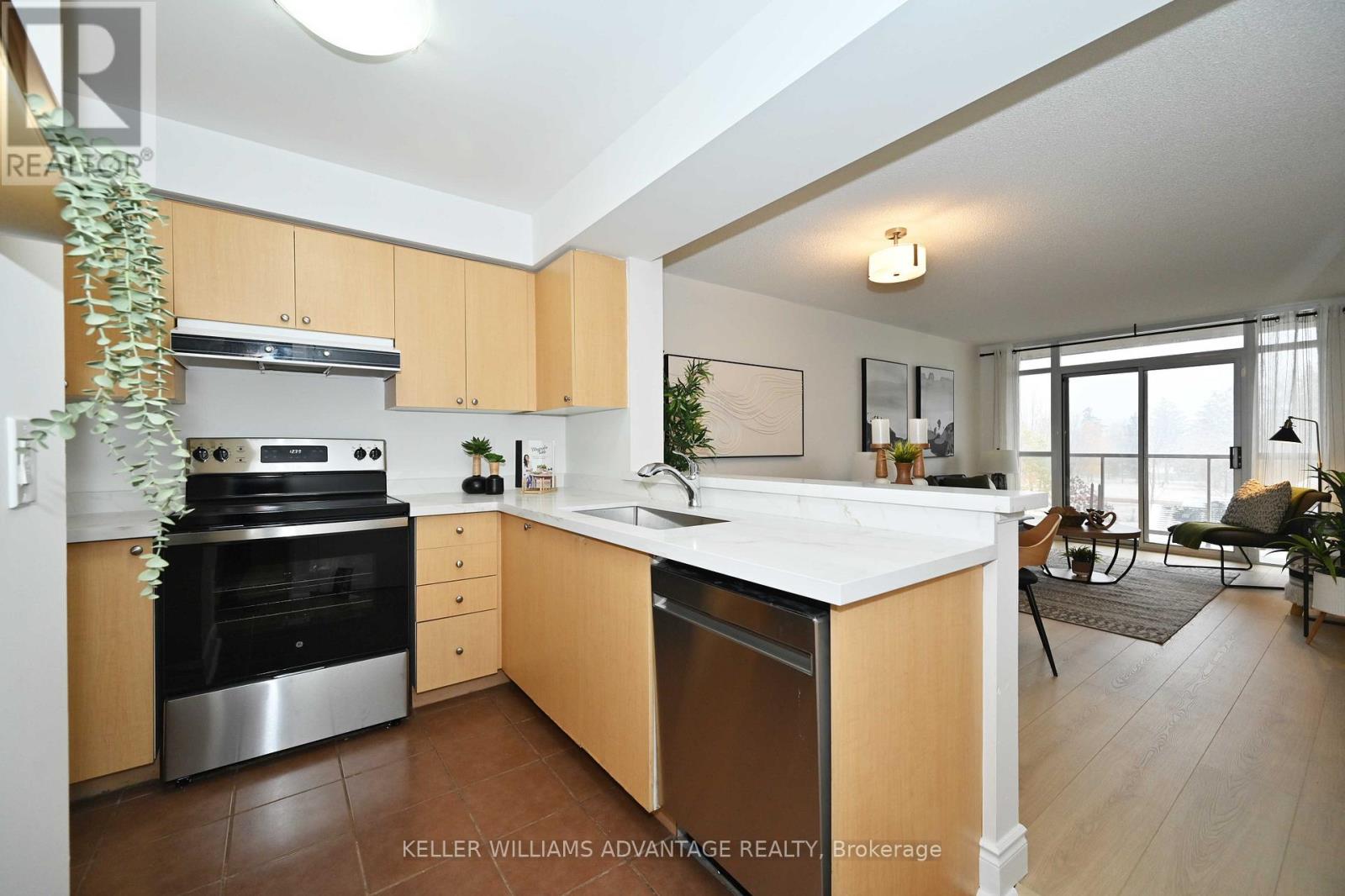 516 - 3650 Kingston Road, Toronto, Ontario  M1M 3X9 - Photo 5 - E12581320