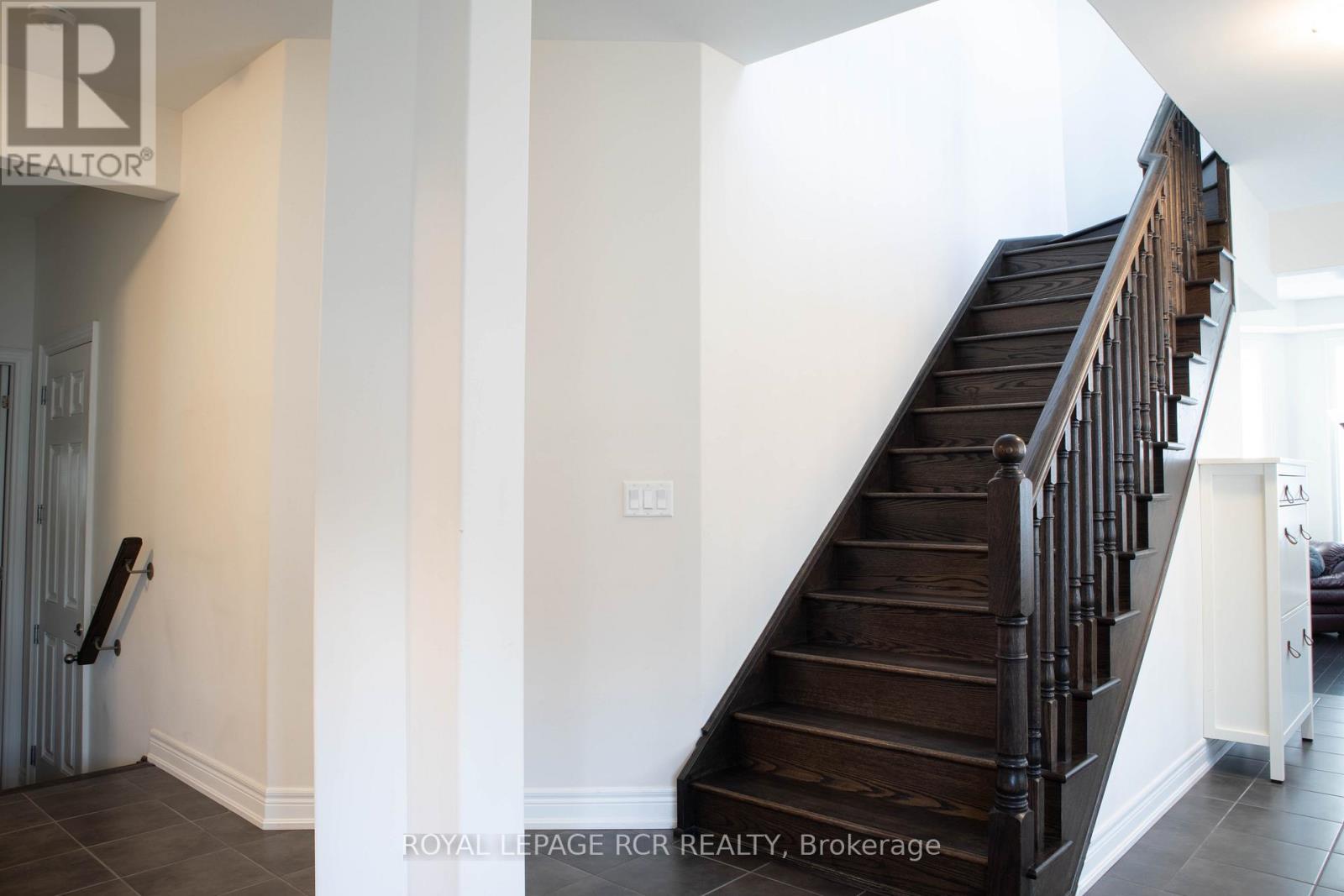 105 Balsdon Hollow, East Gwillimbury, Ontario  L9N 0Z6 - Photo 14 - N12581198