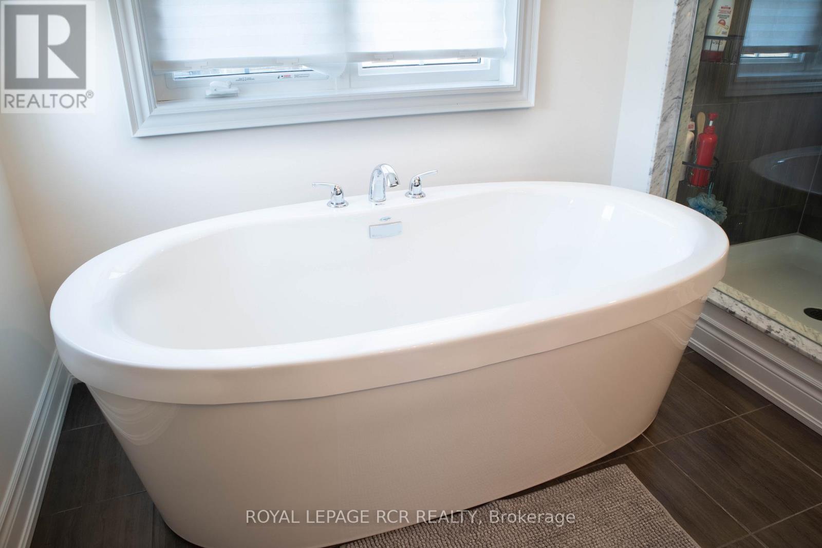 105 Balsdon Hollow, East Gwillimbury, Ontario  L9N 0Z6 - Photo 20 - N12581198