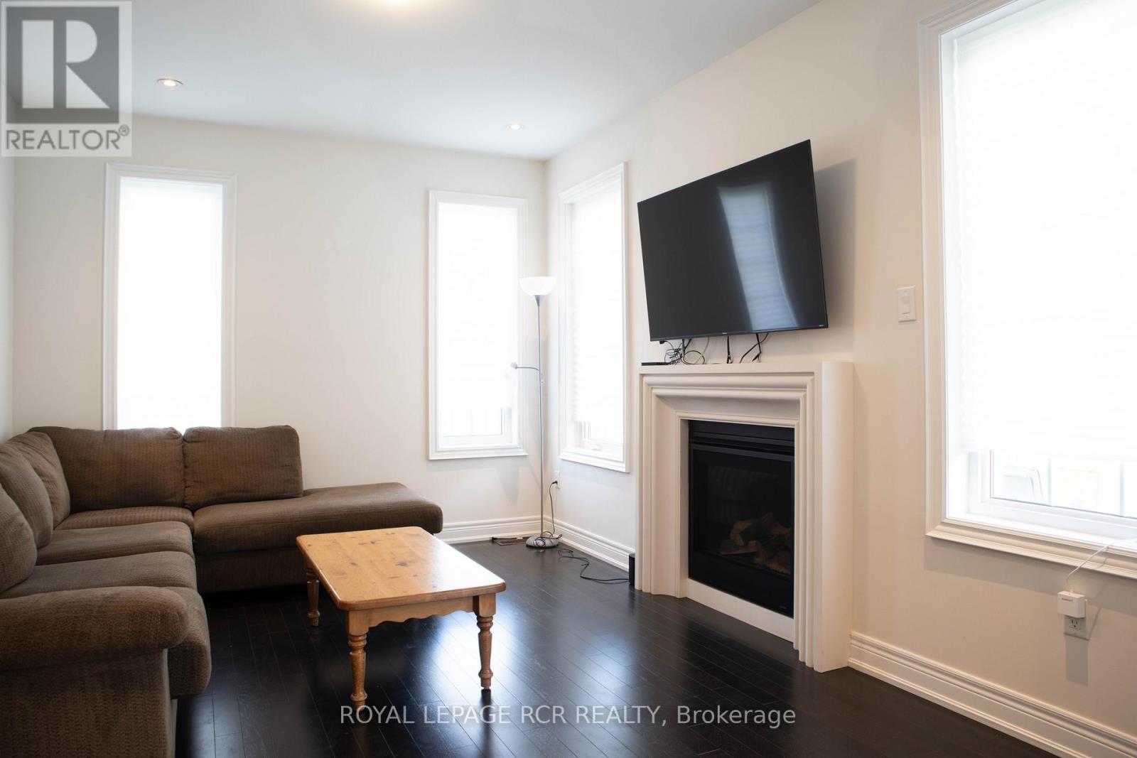 105 Balsdon Hollow, East Gwillimbury, Ontario  L9N 0Z6 - Photo 5 - N12581198