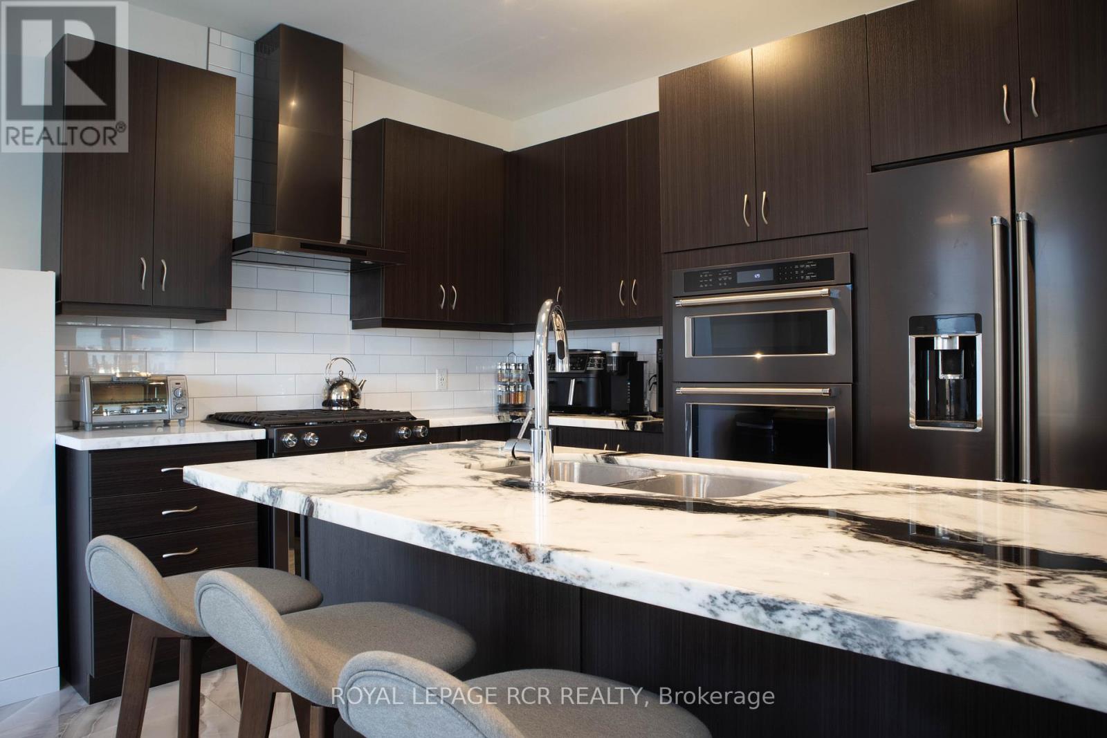 105 Balsdon Hollow, East Gwillimbury, Ontario  L9N 0Z6 - Photo 6 - N12581198