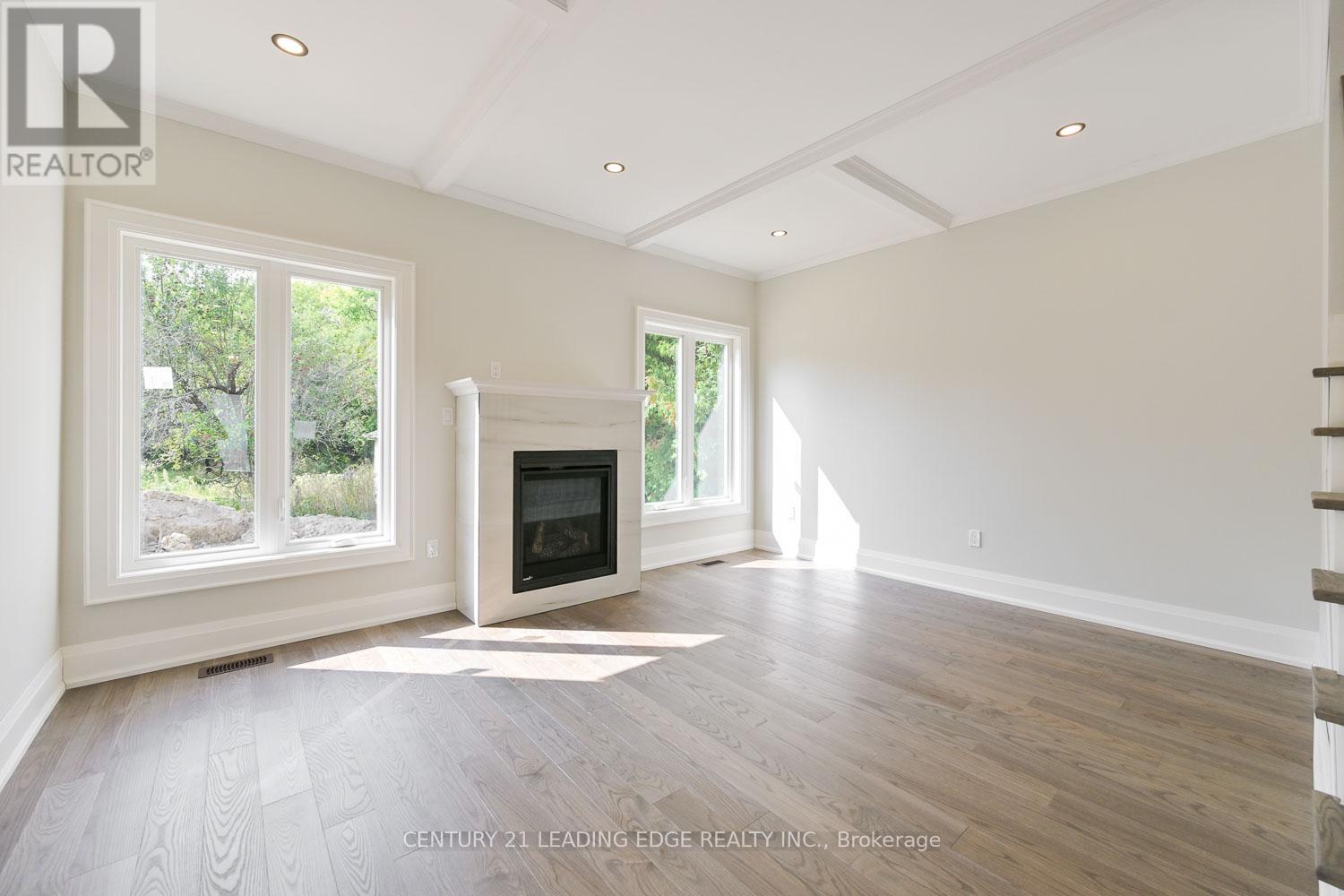 826 Montsell Avenue, Georgina, Ontario  L0E 1S0 - Photo 15 - N12581238