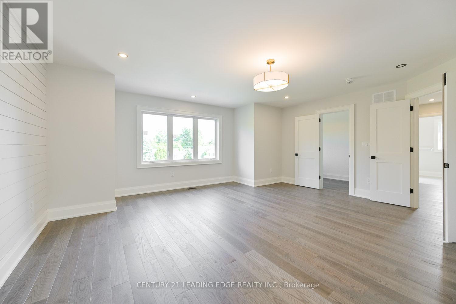 826 Montsell Avenue, Georgina, Ontario  L0E 1S0 - Photo 25 - N12581238