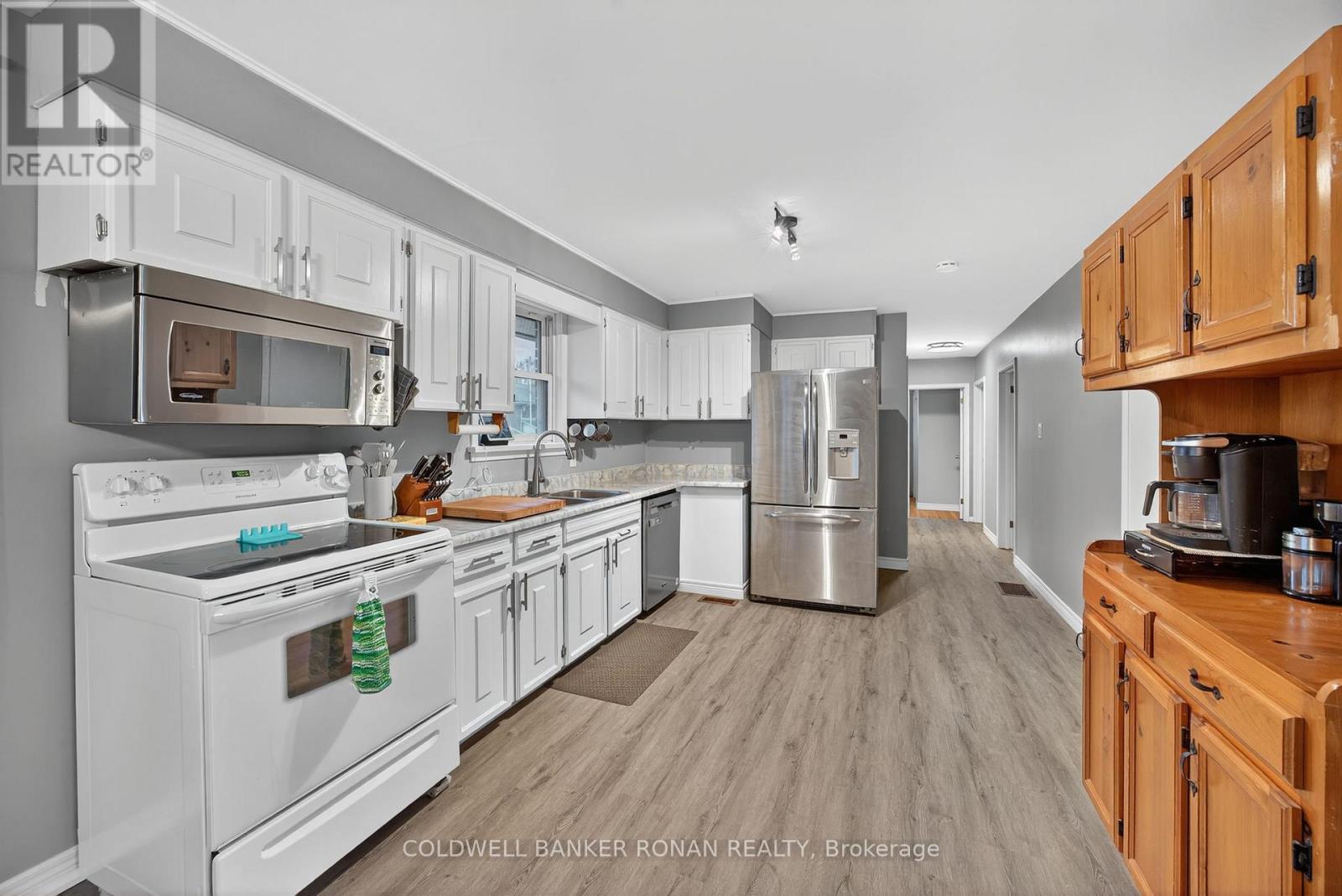 200 Calford Street, Essa (Angus), Ontario  L0M 1B0 - Photo 13 - N12581288