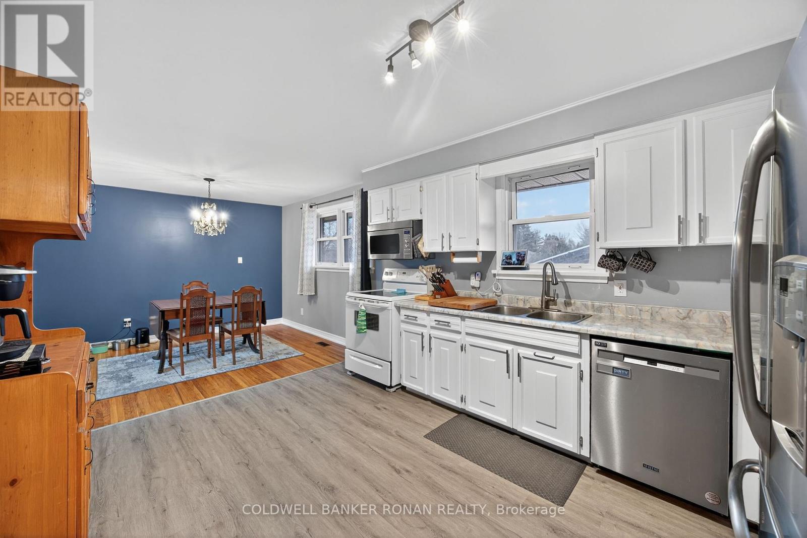 200 Calford Street, Essa (Angus), Ontario  L0M 1B0 - Photo 15 - N12581288