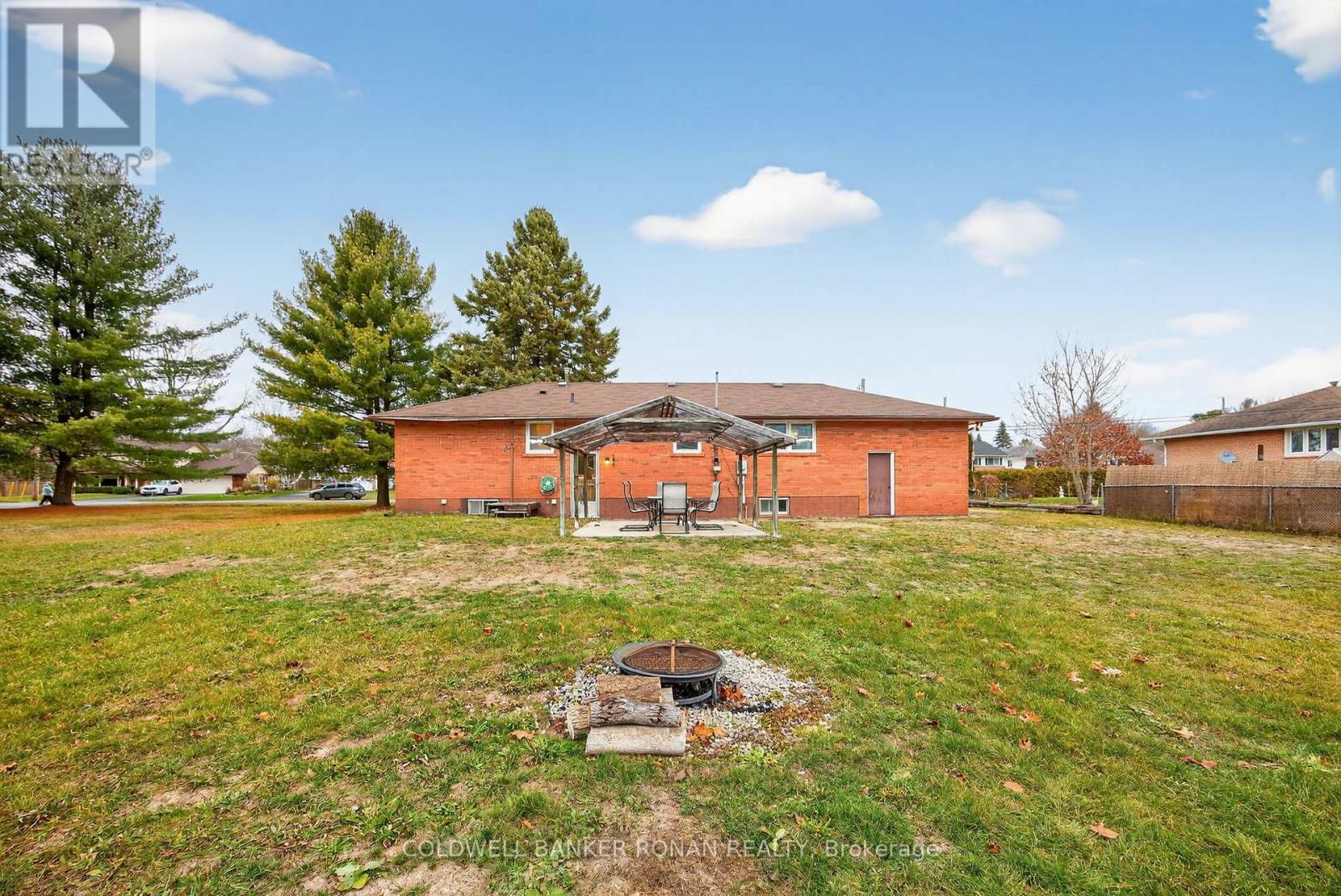 200 Calford Street, Essa (Angus), Ontario  L0M 1B0 - Photo 36 - N12581288