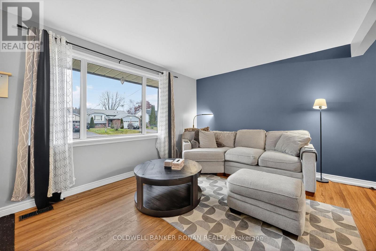 200 Calford Street, Essa (Angus), Ontario  L0M 1B0 - Photo 8 - N12581288