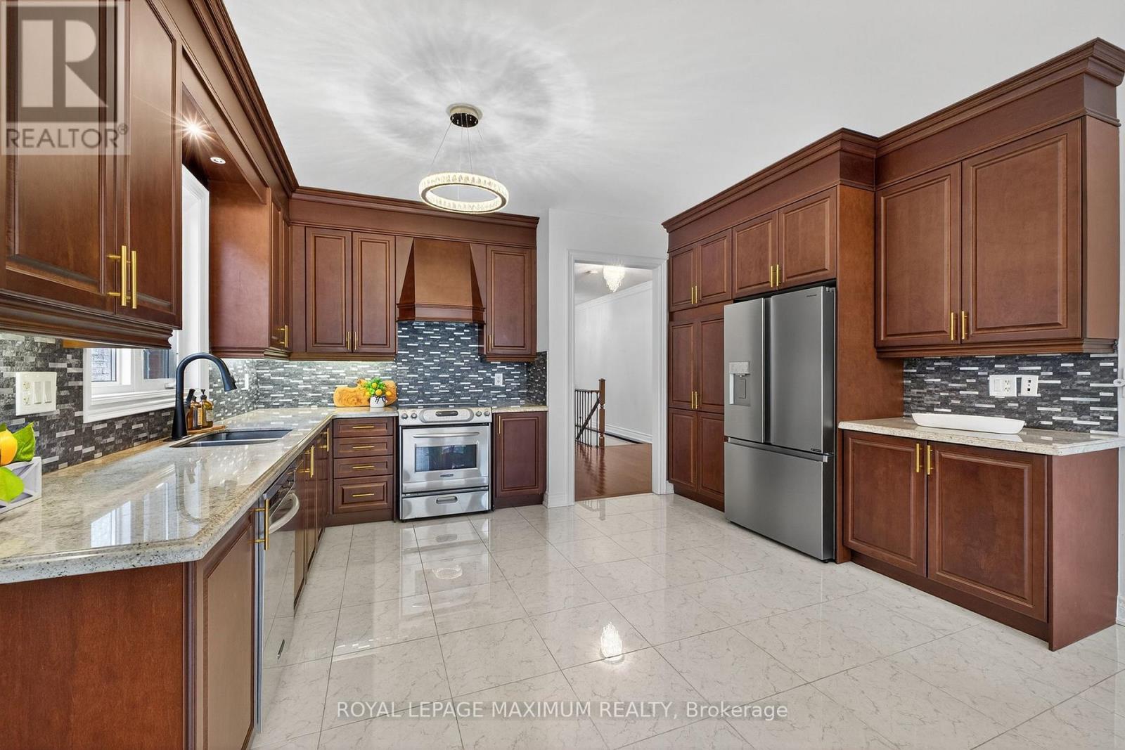 27 Acqua Drive, Vaughan, Ontario  L4H 3L1 - Photo 13 - N12581300