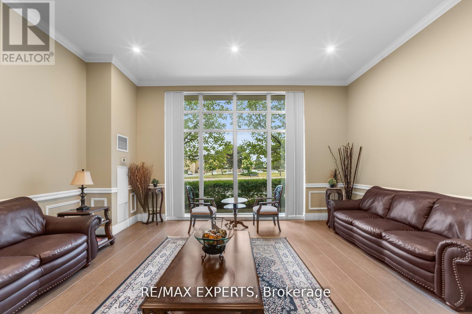 105 - 10211 Keele Street, Vaughan, Ontario  L6A 4R7 - Photo 38 - N12581312