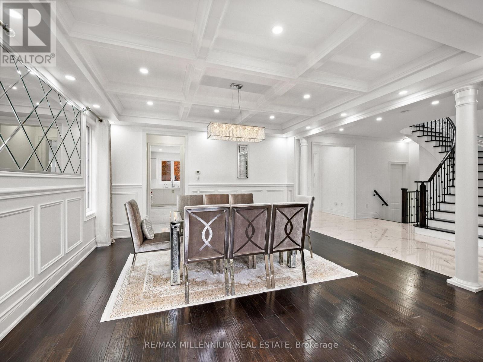 24 Black Duck Trail, King, Ontario  L7B 0A4 - Photo 5 - N12581334