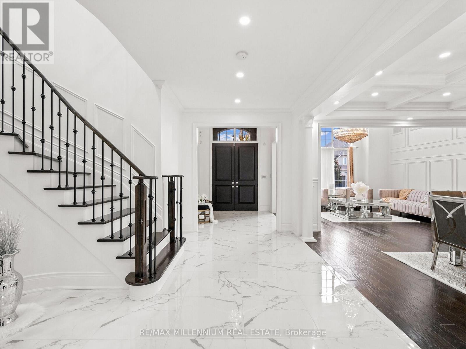 24 Black Duck Trail, King, Ontario  L7B 0A4 - Photo 7 - N12581334