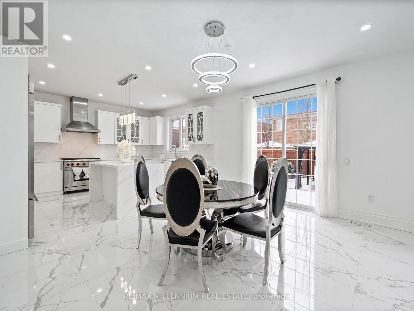 24 Black Duck Trail, King, Ontario  L7B 0A4 - Photo 8 - N12581334