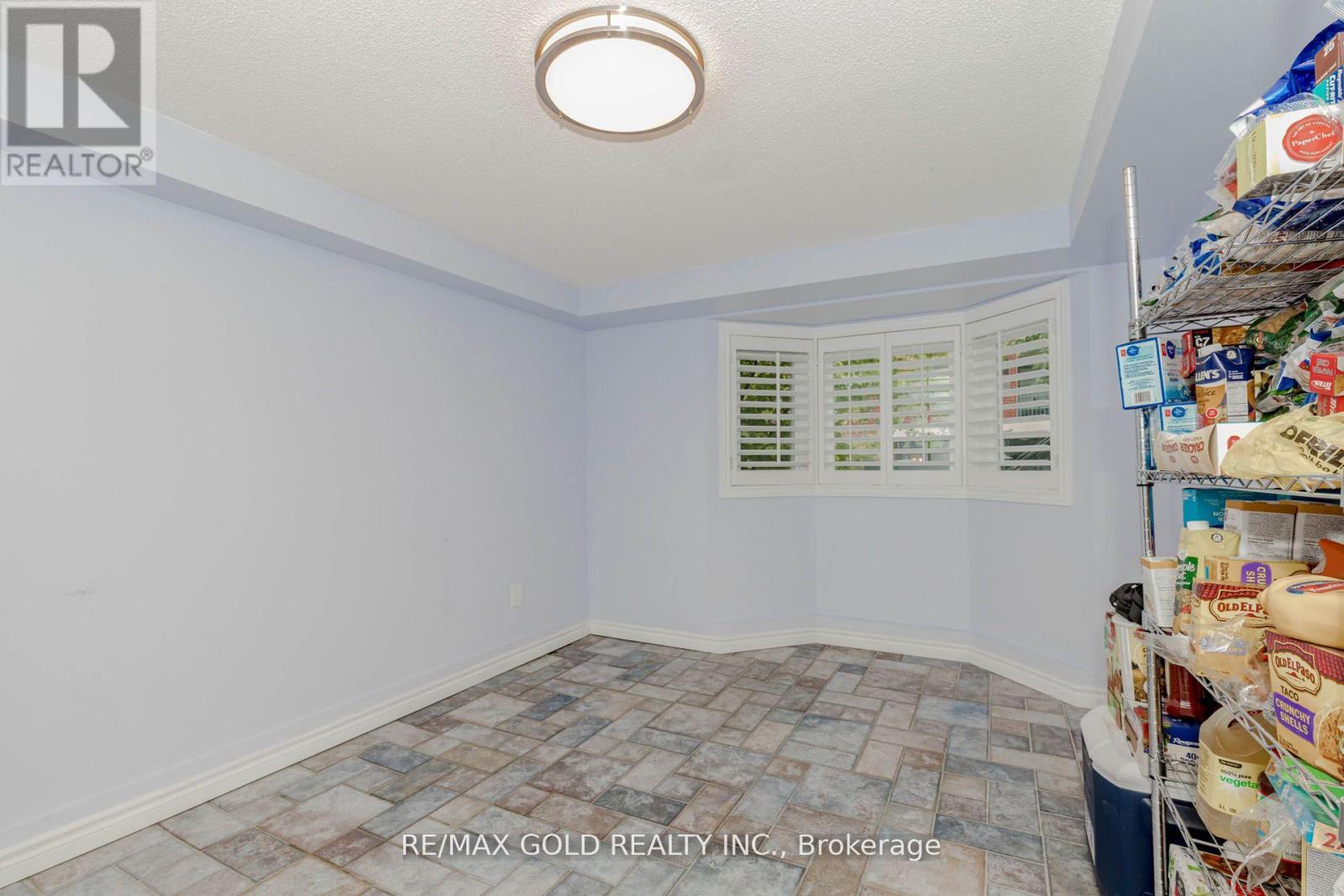 24 Wallace Street, Vaughan, Ontario  L4L 2P3 - Photo 38 - N12581368