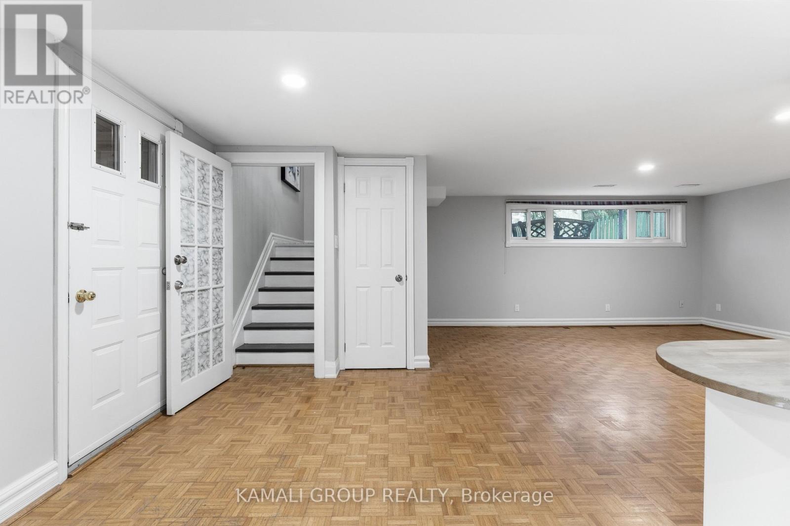 156 Trayborn Drive, Richmond Hill, Ontario  L4C 4L1 - Photo 35 - N12581370