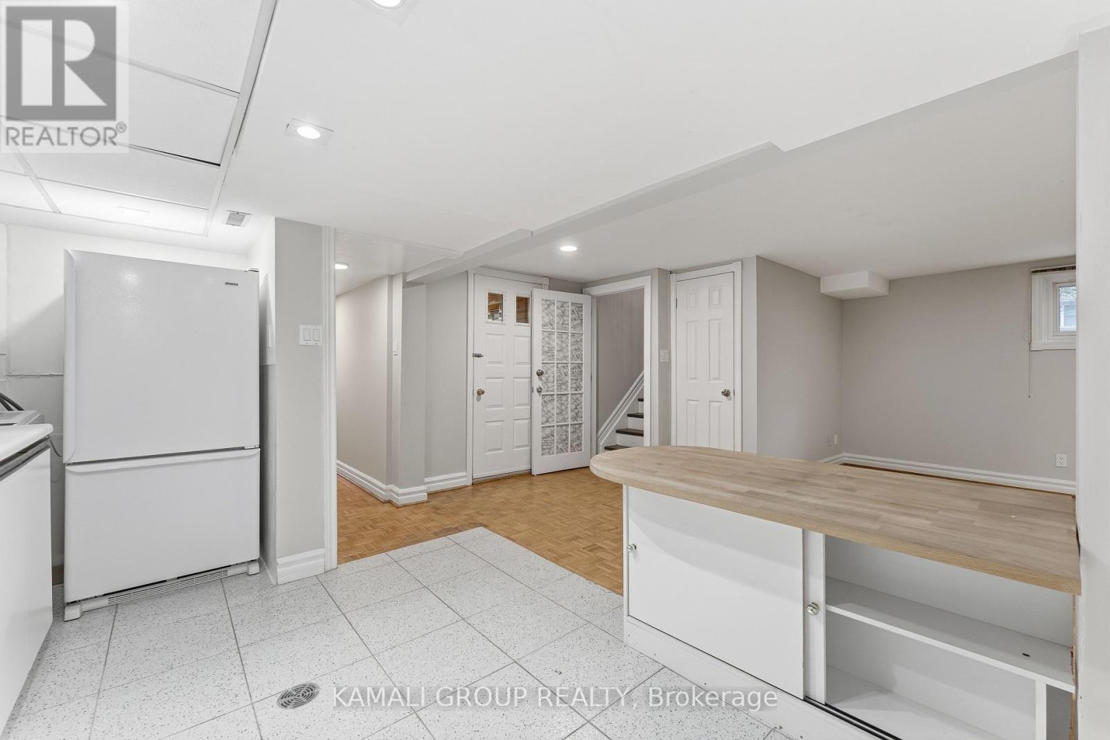 156 Trayborn Drive, Richmond Hill, Ontario  L4C 4L1 - Photo 38 - N12581370