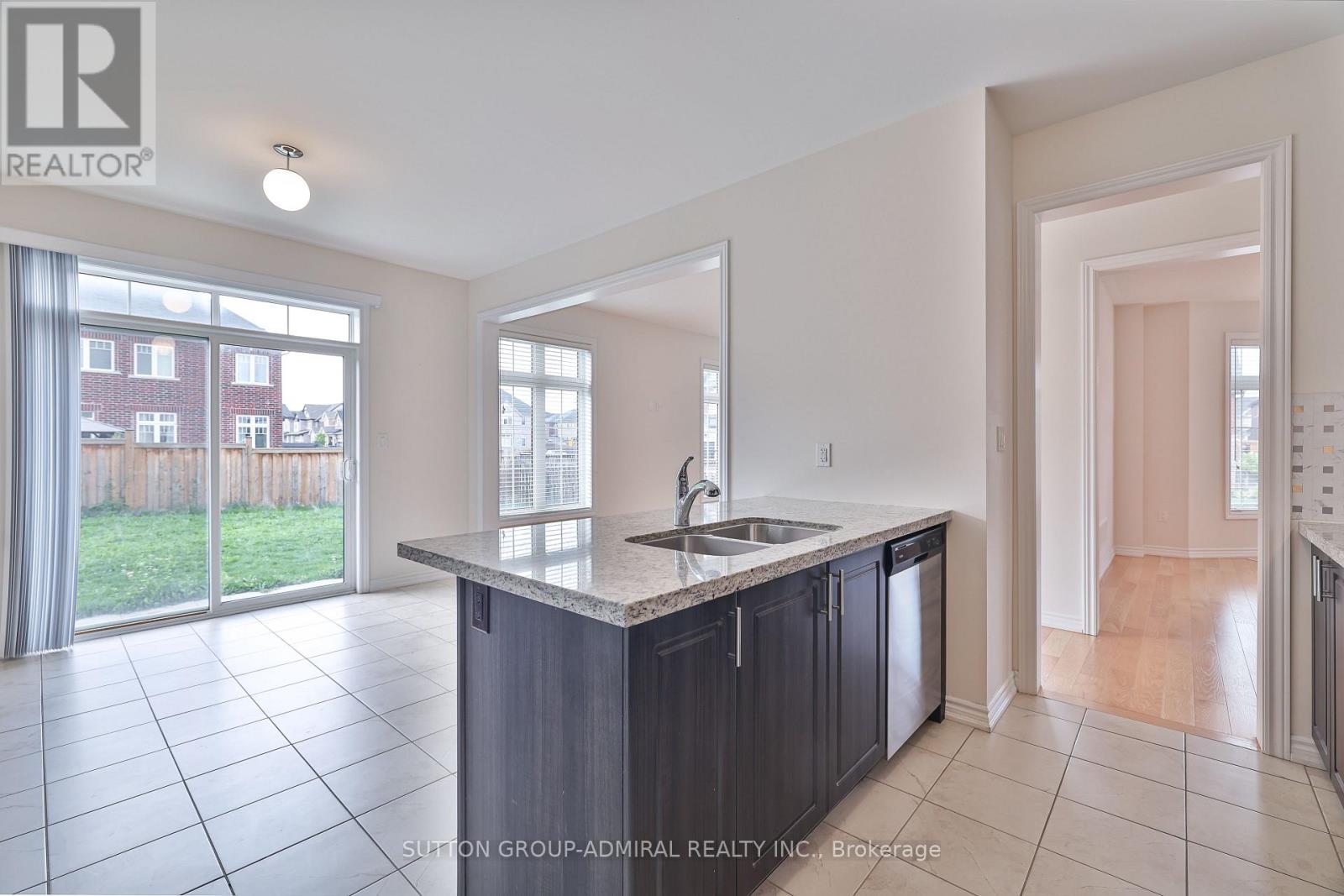 1417 Farrow Crescent, Innisfil, Ontario  L9S 0L6 - Photo 13 - N12581412